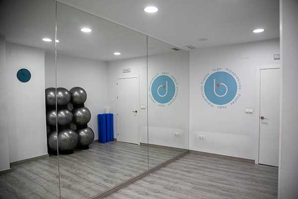 Clases de pilates grupal en Clínica Bailío Córdoba